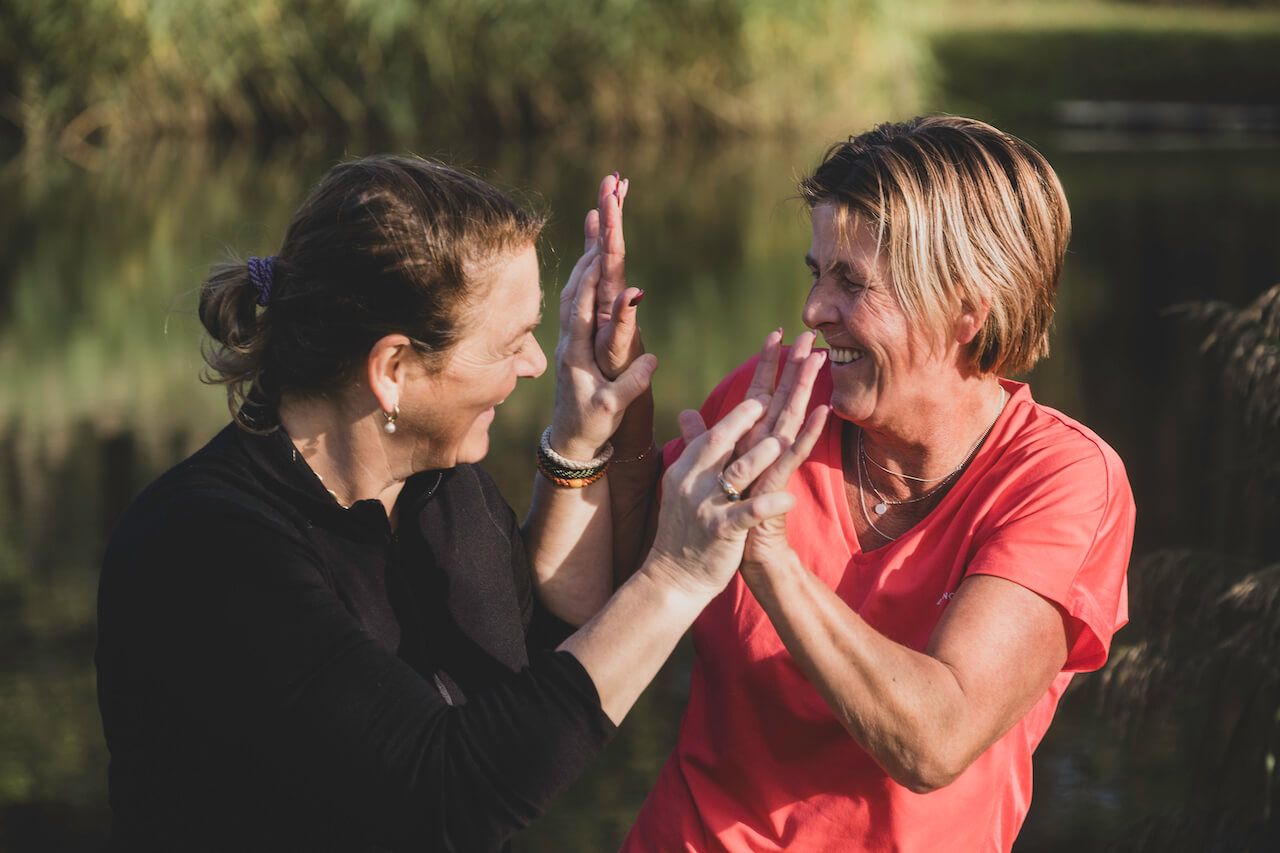 vrouwen sporten buiten